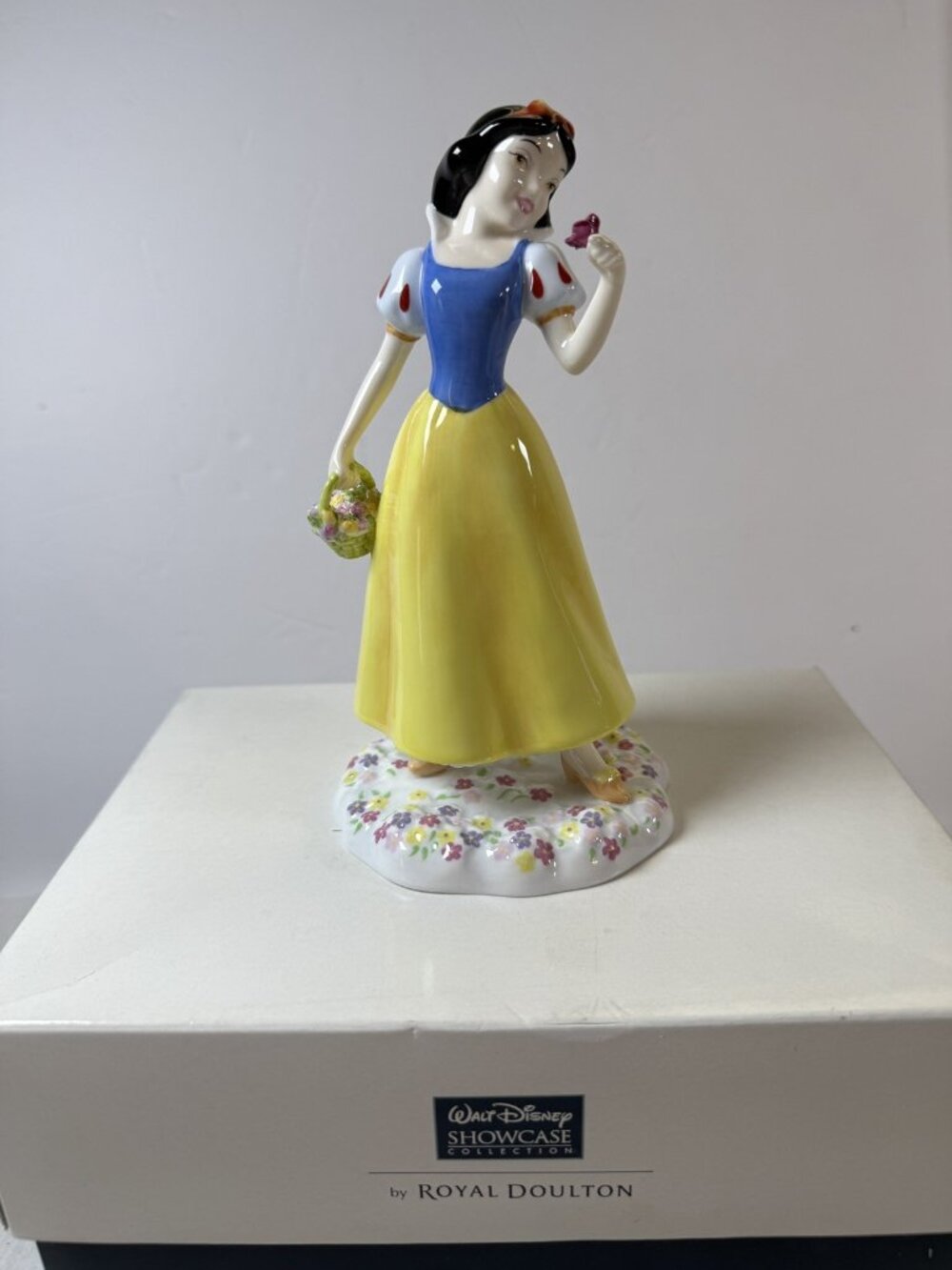 VTG Royal Doulton SNOW WHITE Walt Disney Showcase DP5 #18545 2005 NIB Porcelain
